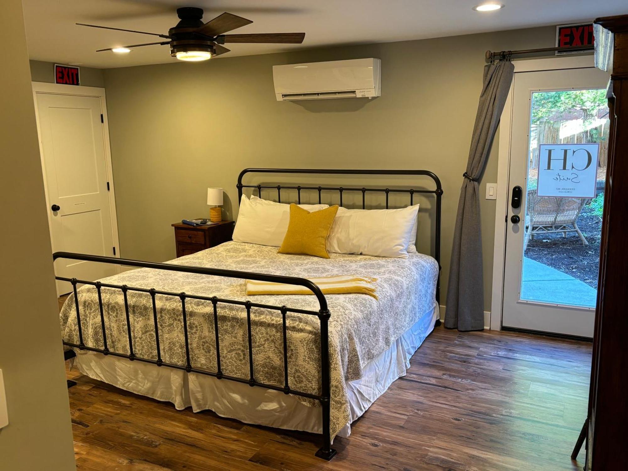 Hermann Crown Suites Εξωτερικό φωτογραφία